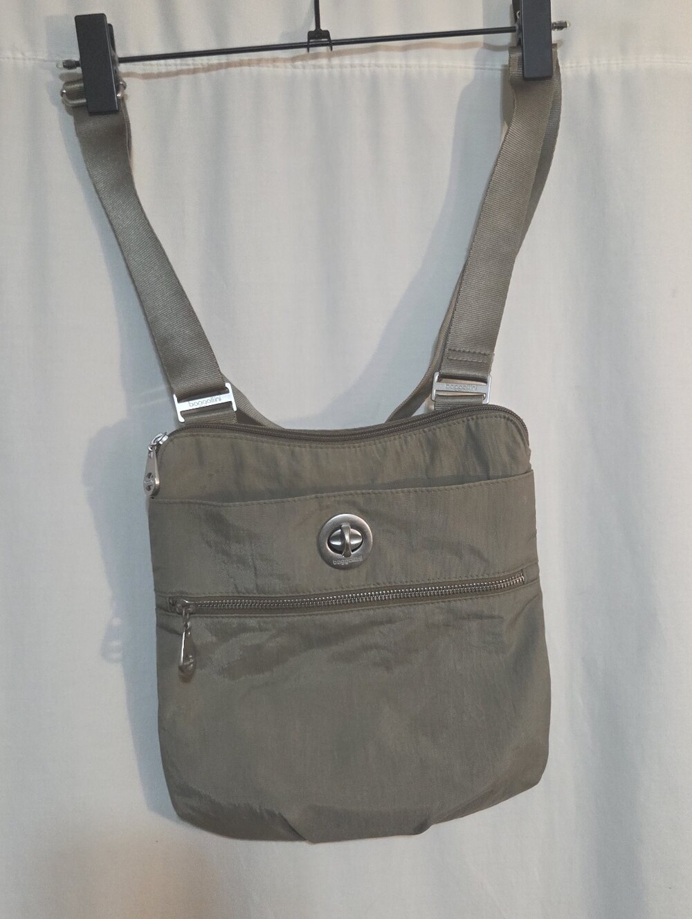 Baggallini Compact Nylon Light Olive Green/grey Lightweight Crossbody Bag
